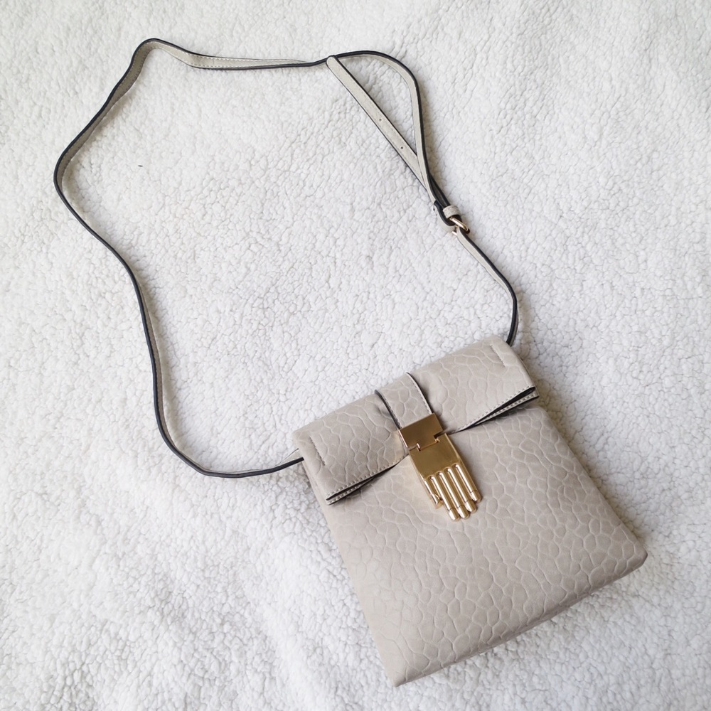NWOT Unique Clutch / Crossbody Bag